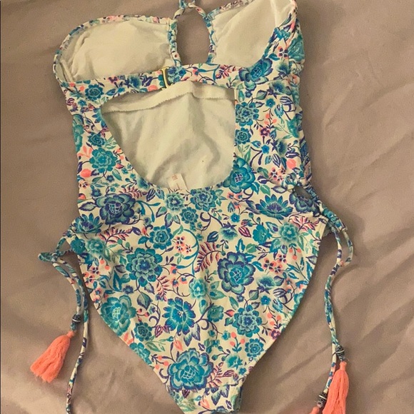 Strapless, boho chic, one piece baithing suit. - Picture 4 of 4